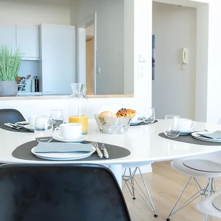 Sealine Apartment *