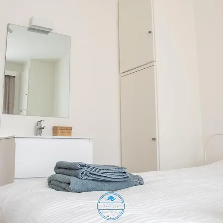 Апартаменты Sealine Ньивпорт